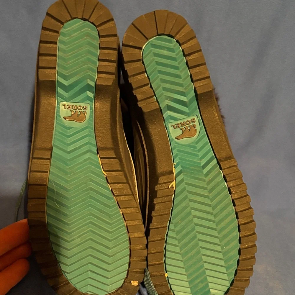 Sorel Brown Knit Faux-Fur Trim Winter Boot with Teal Accents - Picture 6 of 7